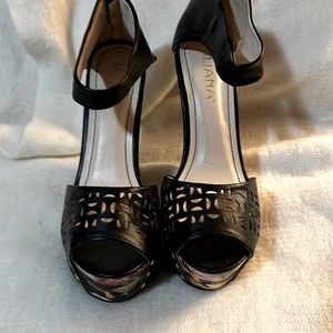 Liliana  5” wedge leather and cloth size 10 shoes